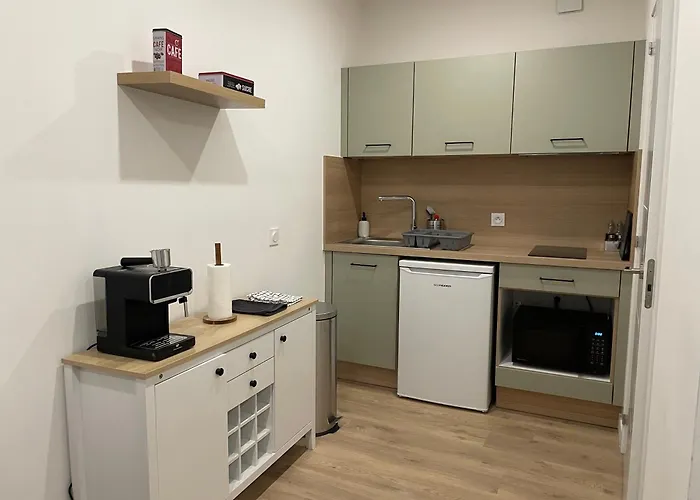 Renove Pour 2 Personnes - Centre * カルカソンヌ